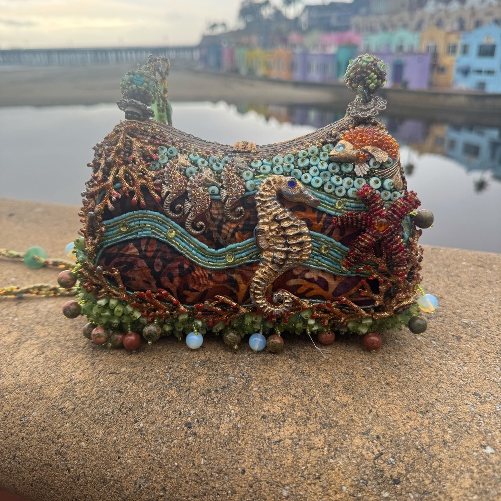 MARY FRANCIS Undersea World Hand-Beaded Ocean Creatures Collectible Handbag OS